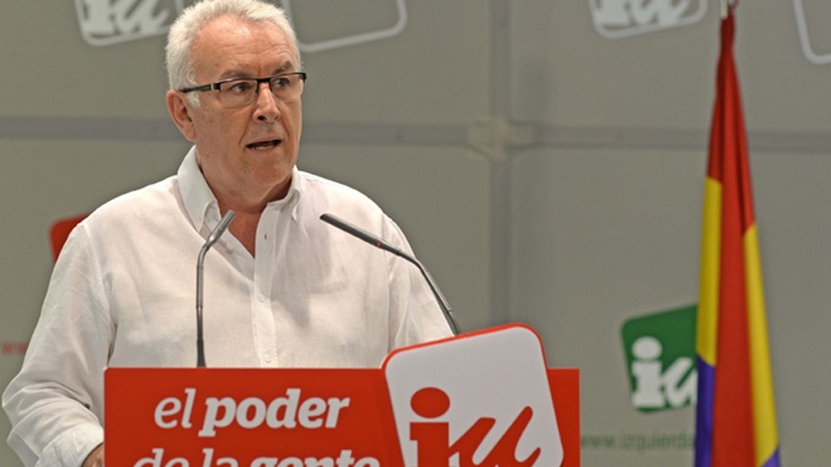 IU exige que las Cortes convoquen en tres meses un referéndum sobre la monarquía