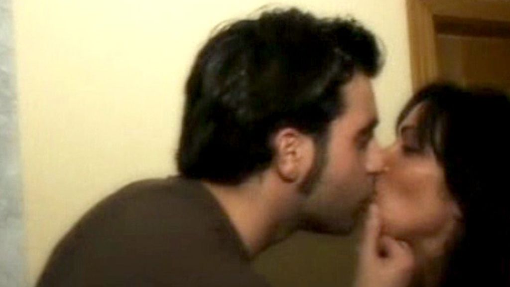 A dos milímetros escasos de su boca