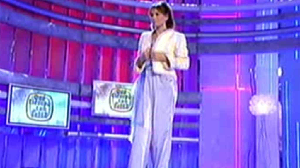 Marily Coll nos presetna una selección de sus diseños de alta costura