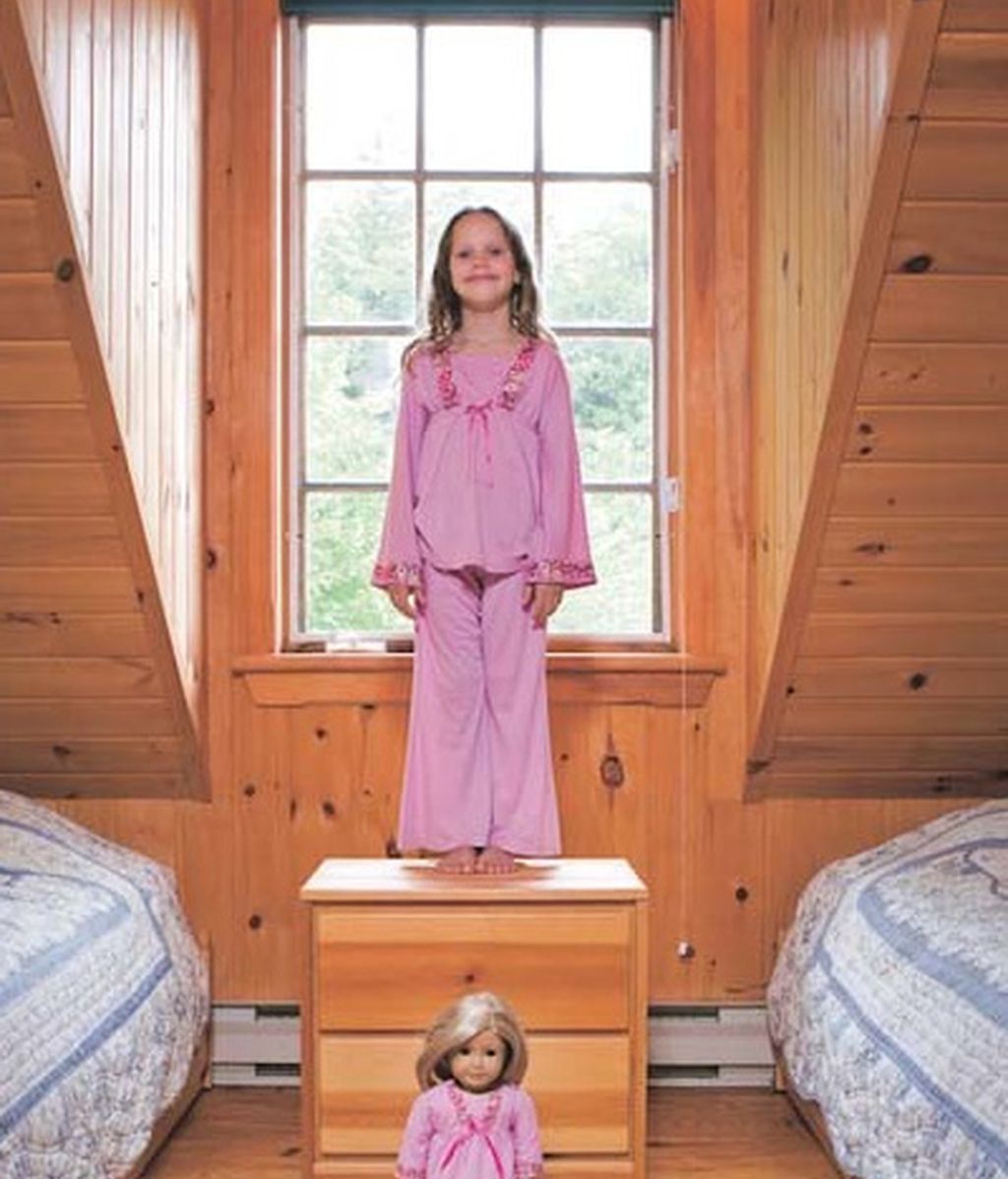 Niños de todo el mundo con sus juguetes