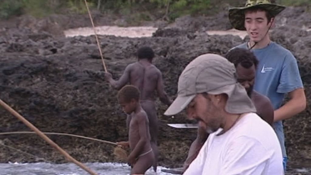 Los Moreno Noguera van por primera vez a la playa desde que llegaron a Vanuatu
