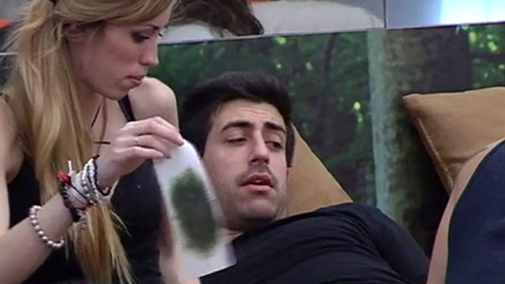 Las chicas disfrutaron de la sesión de depilación