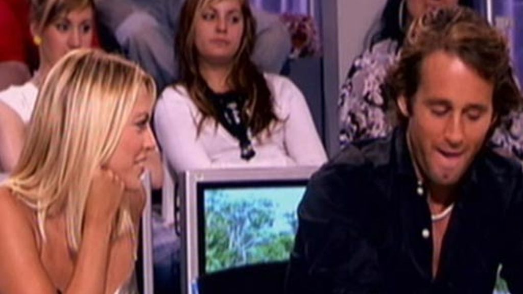 Daniela Blume, muy atenta de Escassi