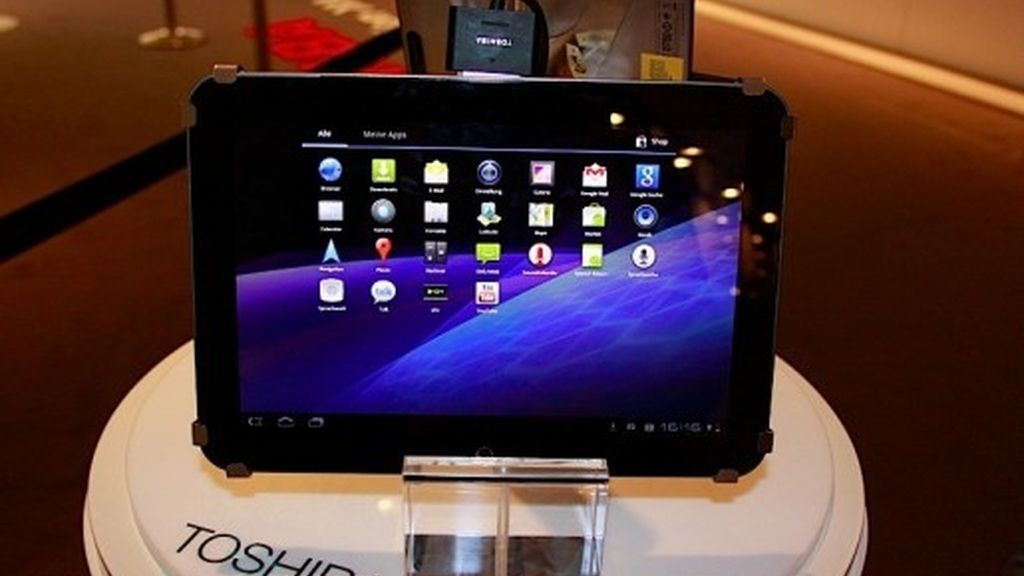 La Toshiba AT200 sigue siendo la tableta de 10,1" más delgada y ligera del mercado, con un grosor de 7,7 milímetros y 535 gramos de peso.