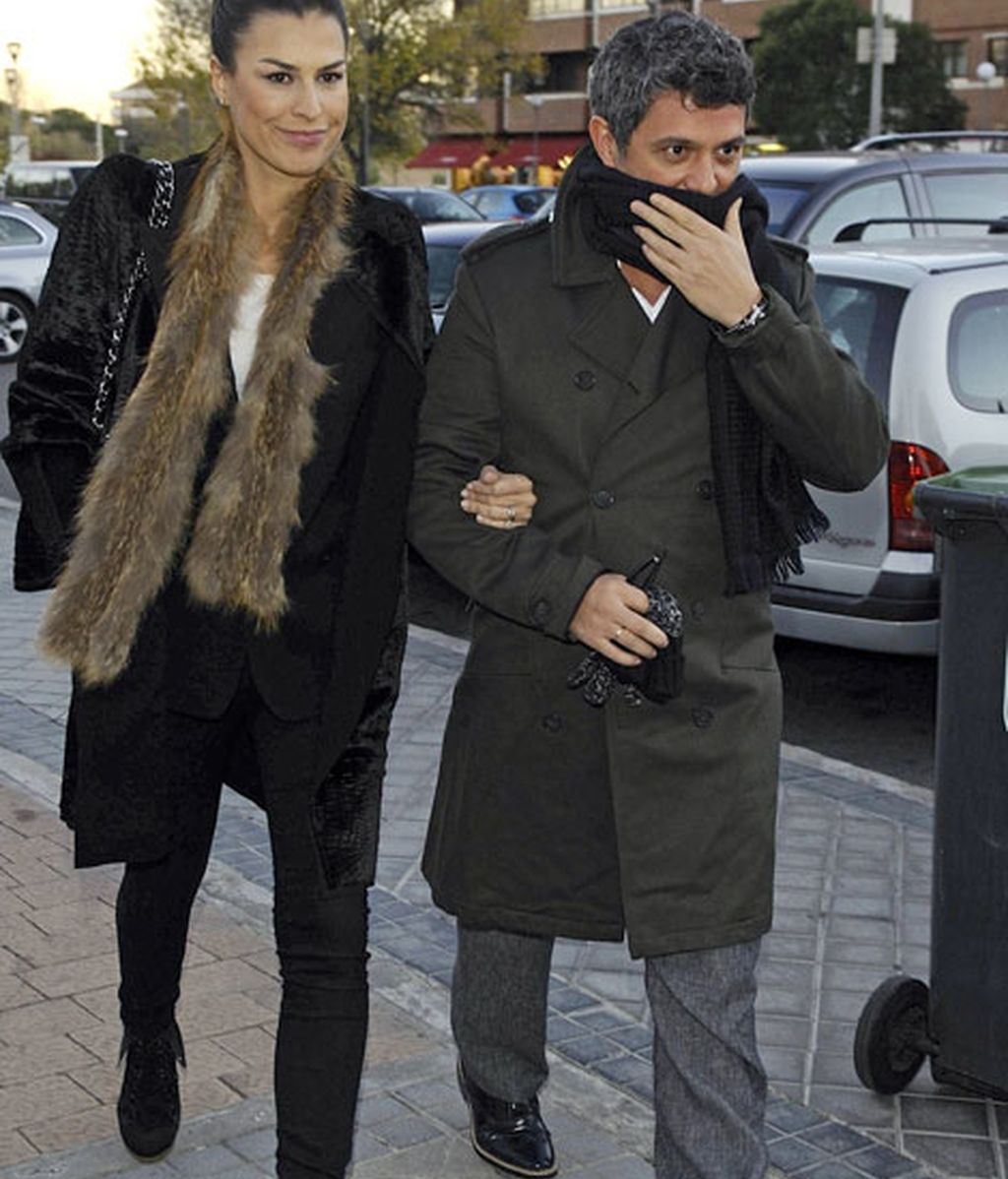 Alejandro Sanz acudió acompañado por su mujer, Raquel Perera