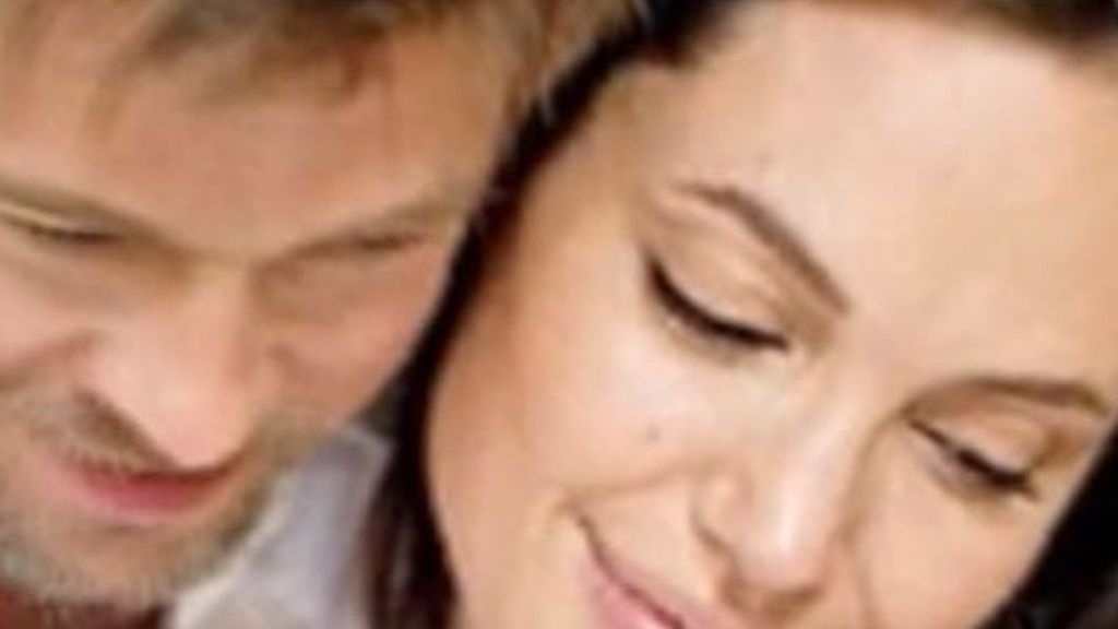 Angelina Jolie vende la exclusiva de su maternidad