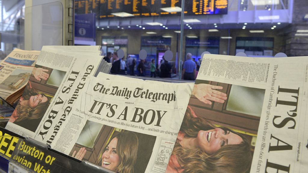 El bebé, tercero en la línea de sucesión, ha pesado 3.700 gramos