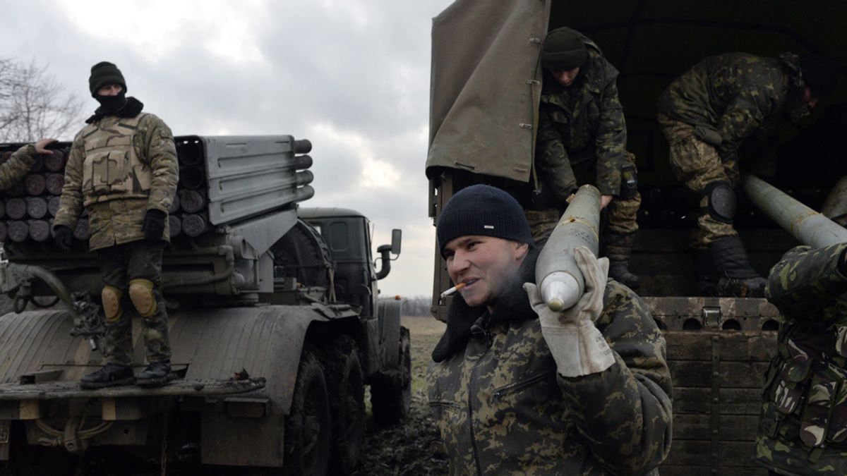 Rusia despliega 2.000 soldados en la frontera con Ucrania