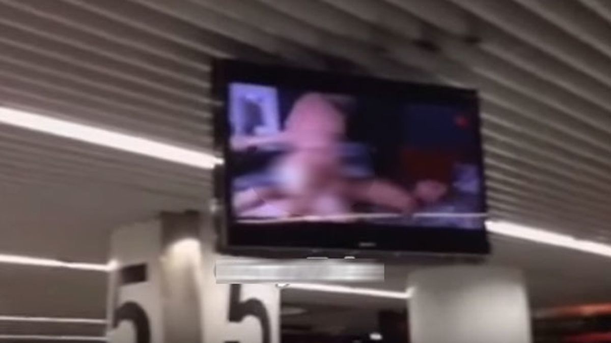 porno pantalla cinta,cinta aeropuerto Lisboa,porno aeropuerto Lisboa