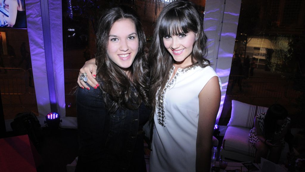 La actriz Lucía Ramos acudió acompañada por su prima Andrea