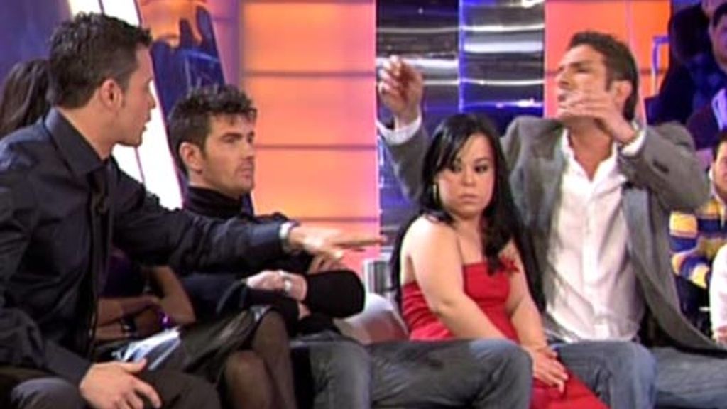 Carlos e Iván se enfrentan cara a cara