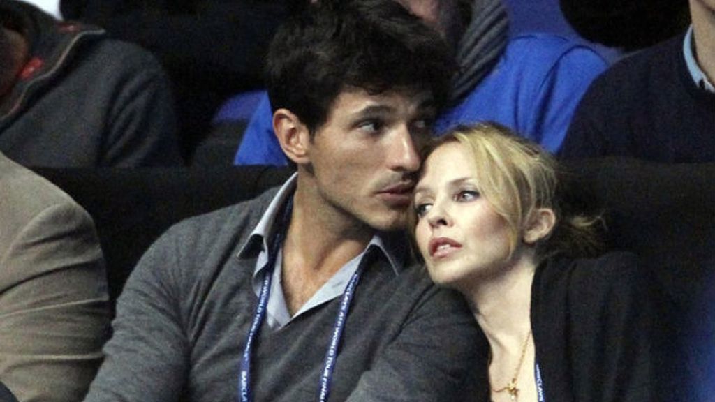 Kylie Minogue: 25 años de carrera, 25 looks