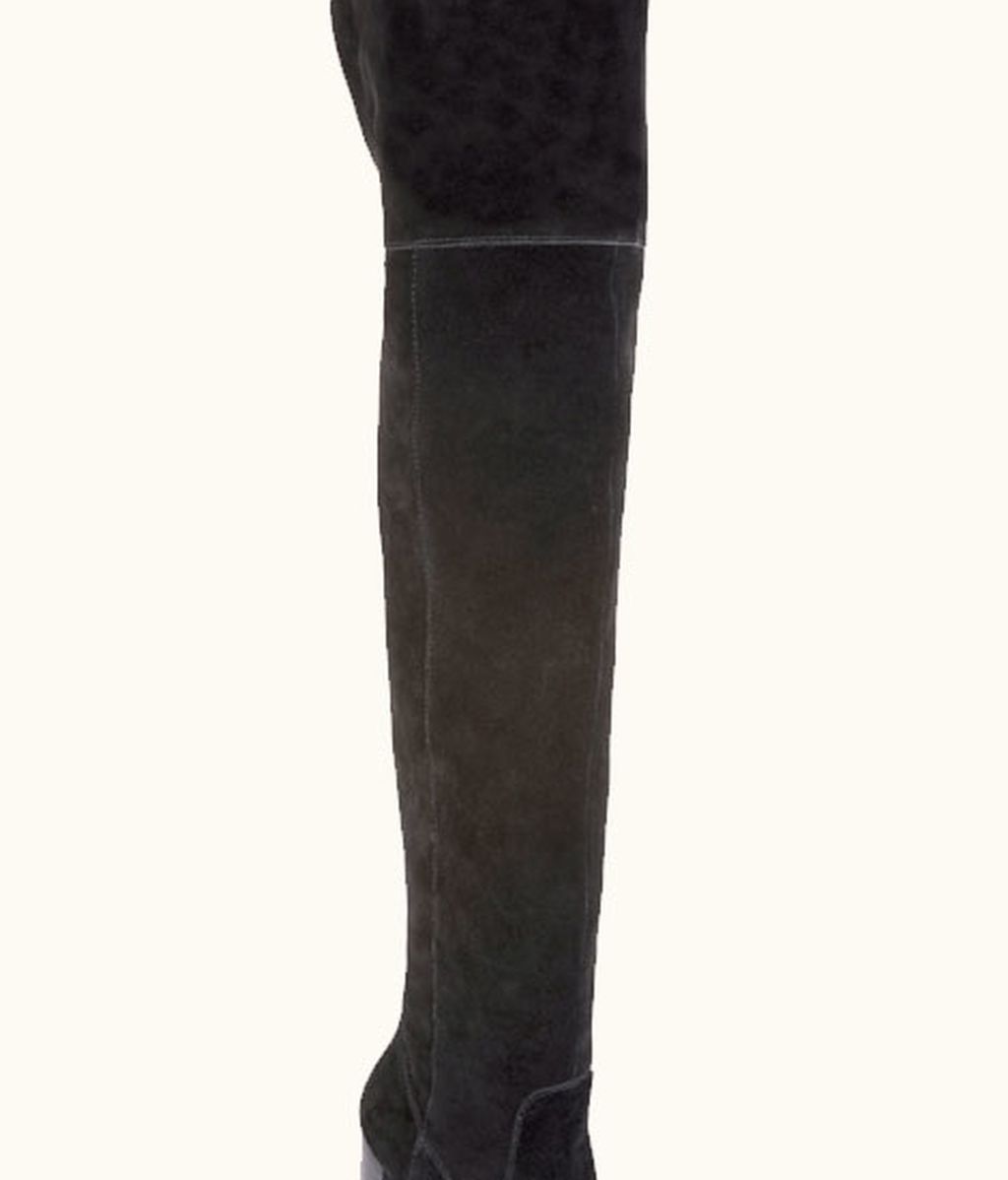 En negro