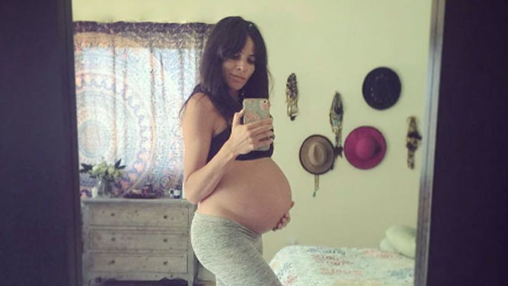 Está pasando estos días en Los Ángeles junto a su marido y su hijo Leo