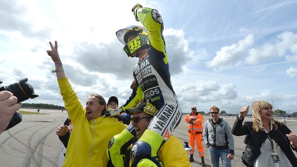 Así celebró Valentino Rossi la victoria en Assen