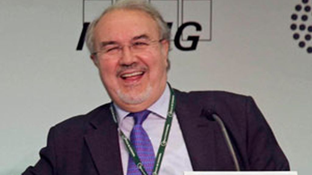 El conseller de Economía y Finanzas de Cataluña, Andreu Mas-Colell; junto al exvicepresidente segundo del Gobierno y exministro de Economía, Pedro Solbes. Foto: EFE