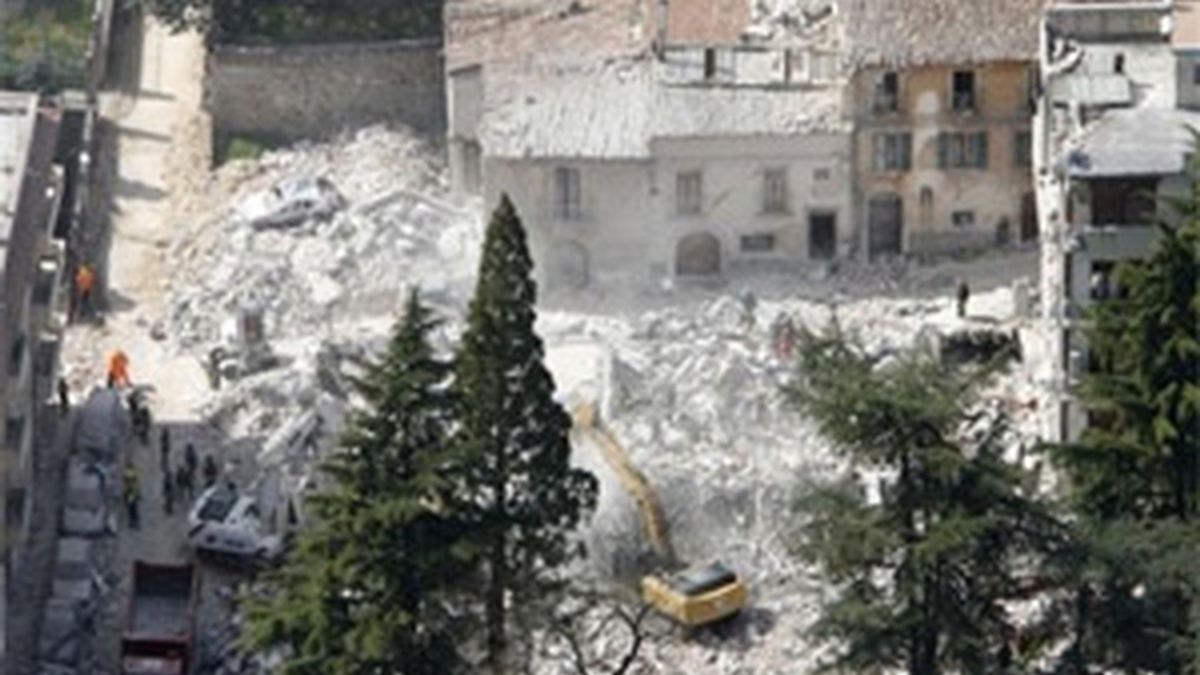 Durante este martes se han registrado dos fuertes temblores, de 3,6 y 4,3 grados de magnitud. Foto: AP.