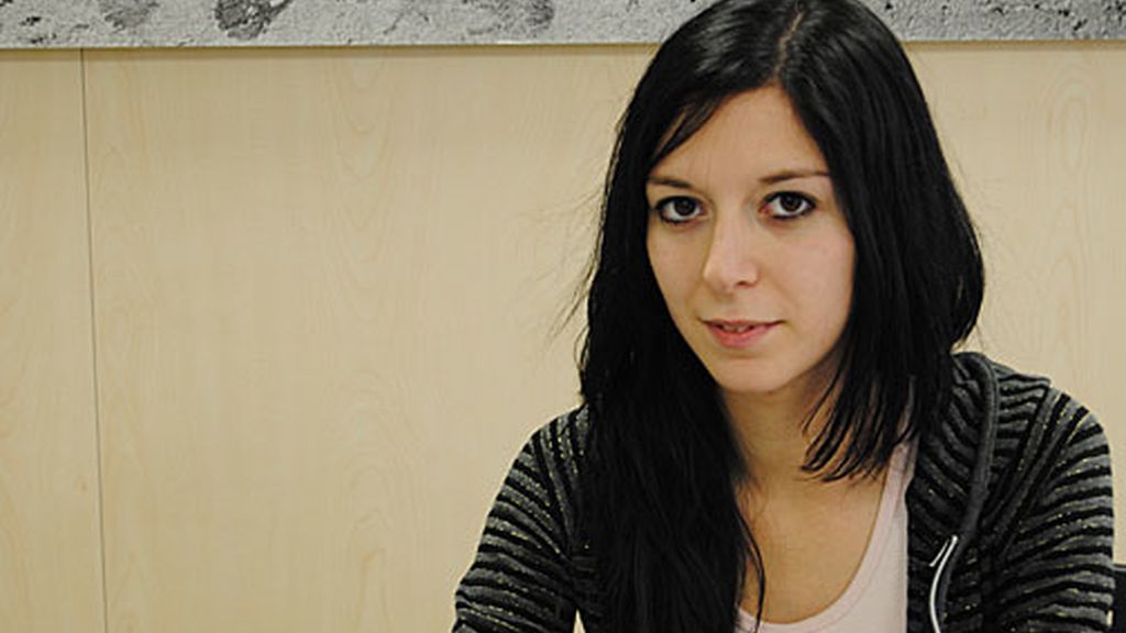 Azucena, de GH 12+1, visita telecinco.es