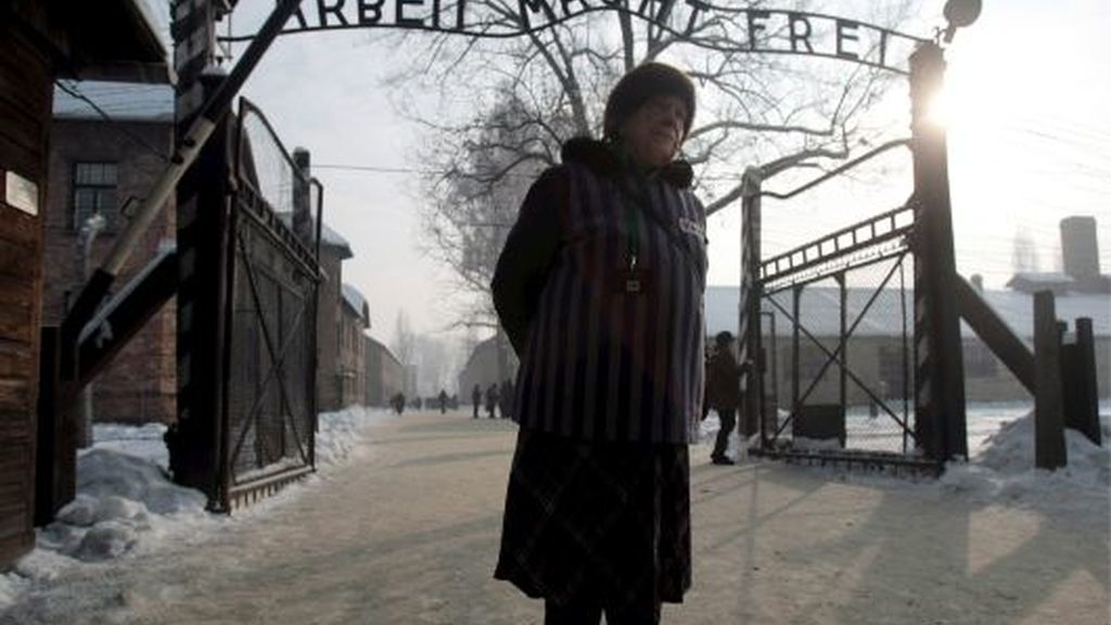65º aniversario de la liberación de los prisioneros de Auschwitz