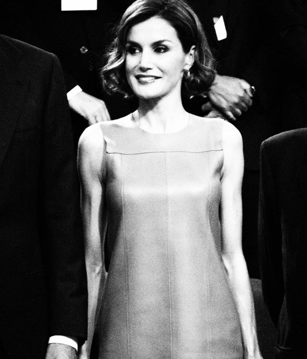 Letizia: "Felipe, estos son mis antiguos compañeros"