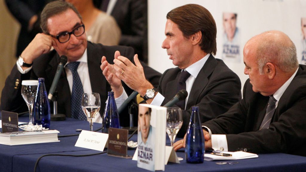 Aznar declaró en sus memorias que tuvo que pedirle dos veces a Rato que le sucediera y, tras el rechazo, eligió a Rajoy