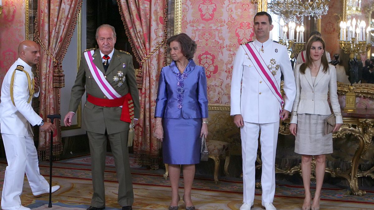 El Rey se despide de las Fuerzas Armadas con una recepción en el Palacio Real