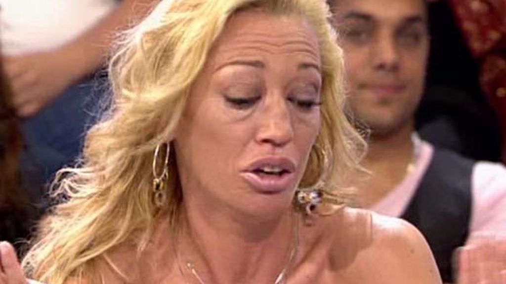 Belén Esteban rompe a llorar