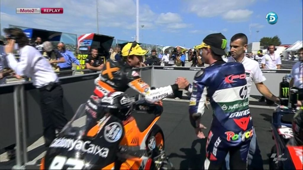Paces al final de la carrera de Moto2: Márquez y Pol se dan la mano