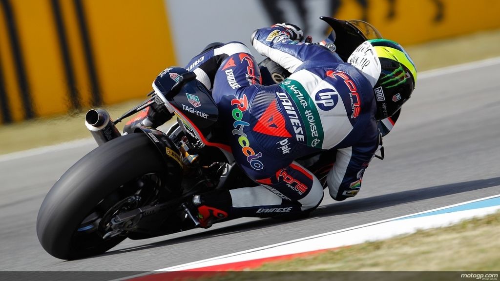 Pol Espargaró tumba su moto en los libres del GP de la República Checa