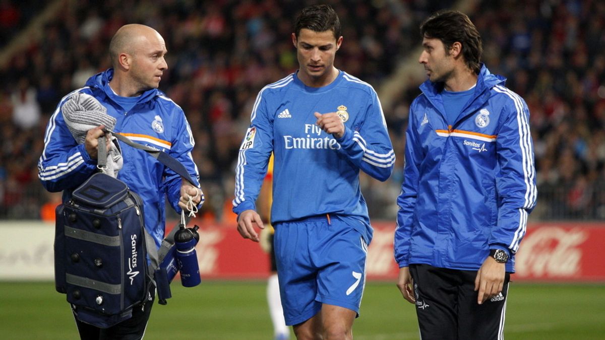 Ronaldo se retira del partido contra el Almería