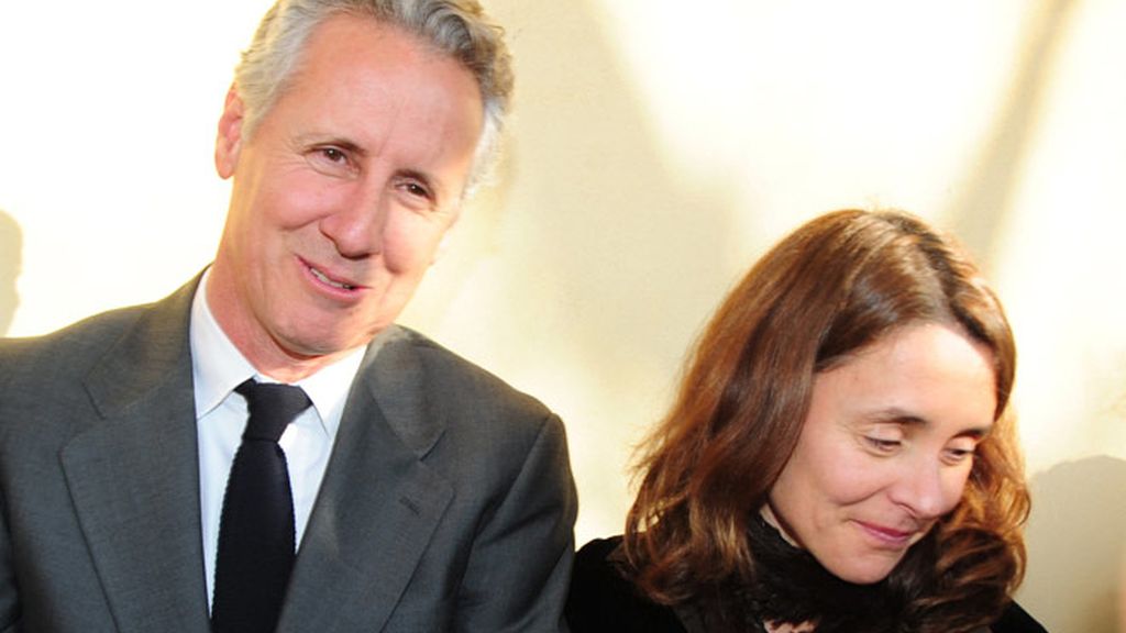 Los compañeros de profesión arropan a Mercedes Milá en el entiero de su padre