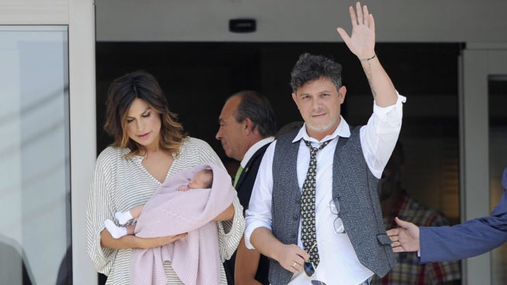 Han posado juntos a la salida de la Clínica Ruber Internacional