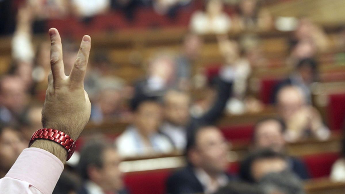 El Parlamento de Cataluña aprueba una moción de reprobación del expresidente de Generalitat, Jordi Pujol