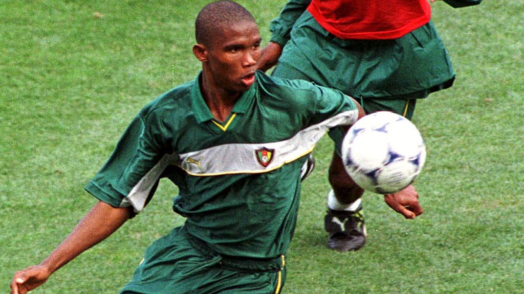 Samuel Eto’o: El ‘negrito’ que enseñó su nombre al mundo en 1998