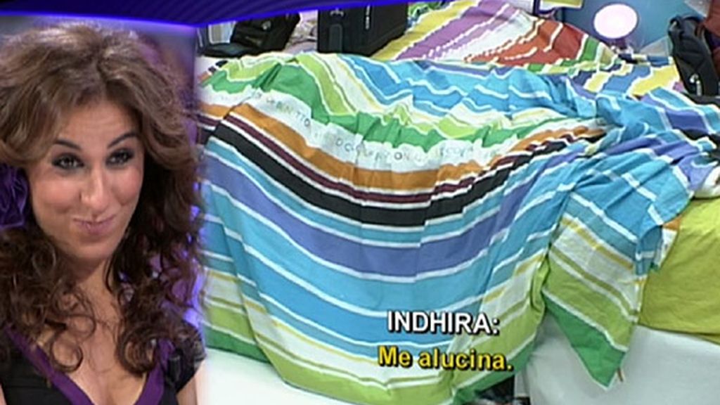 Las caras de Indhira viendo sus 'edredonings' en el plató