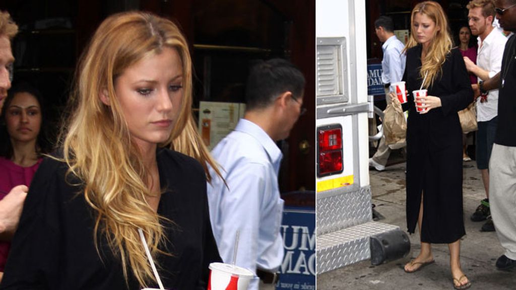 Parece que Blake Lively no se siente favorecida con el negro