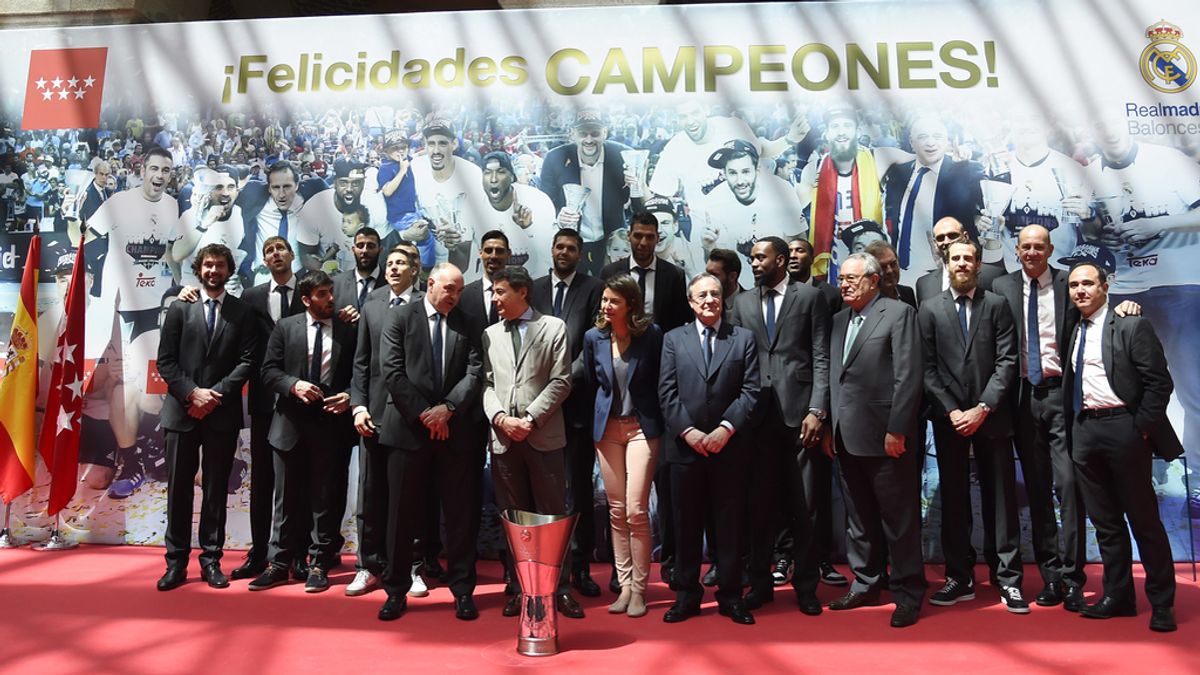 El Real Madrid presenta la Copa de Europa en la Comunidad de Madrid