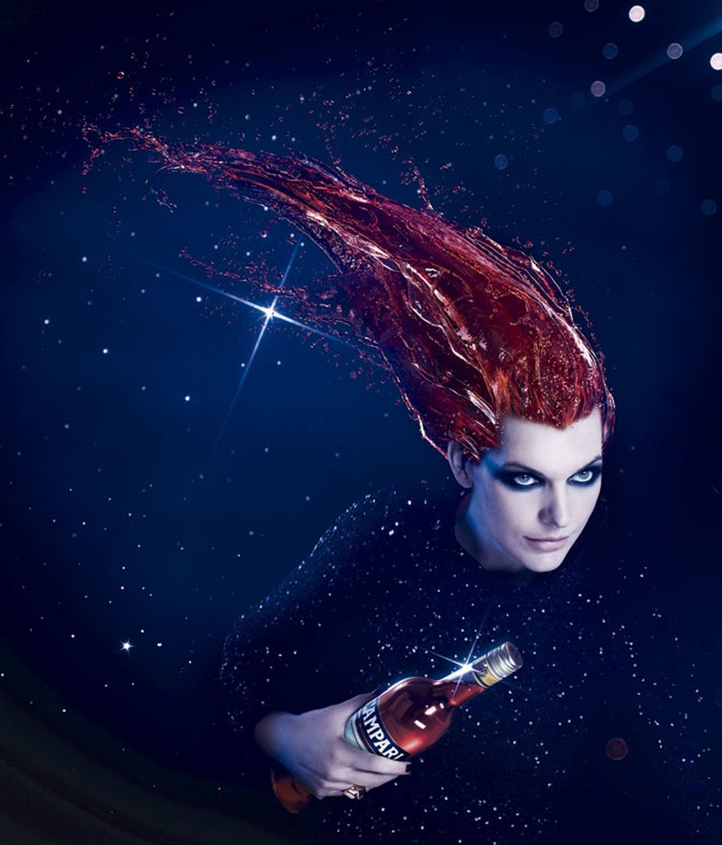 Milla Jovovich anuncia el fin del mundo en el calendario Campari