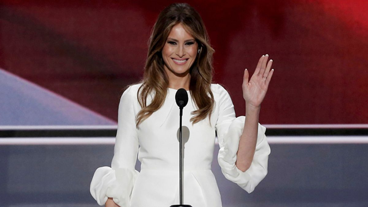 La autora del discurso de Melania Trump se disculpa y reconoce el plagio