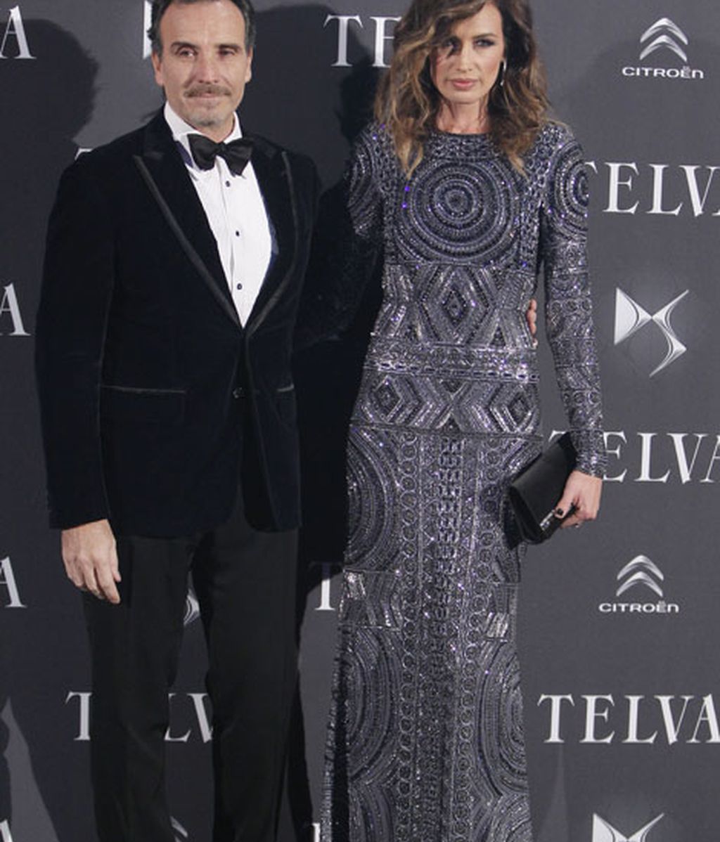 Nieves Álvarez, de Pucci, junto a su marido, Marco Severini