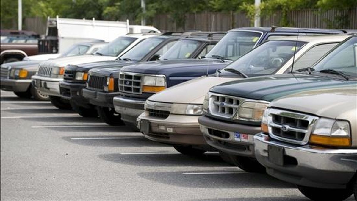 En Estados Unidos, donde se prevé que la economía crecerá entre un 3 y 4 por ciento, las ventas se podrían situar entre 12,5 y 13,5 millones de vehículos nuevos según Ford. EFE/Archivo