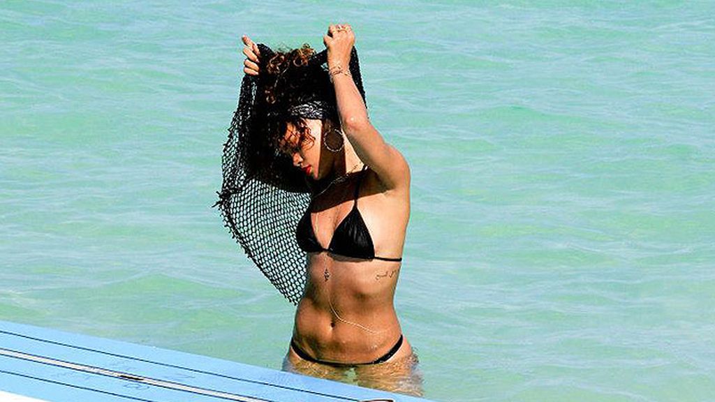 Rihanna es el mejor paparazzi de Rihanna