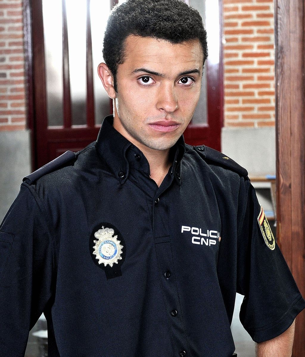 Hakim (Ayoub El Hilali), el policía musulmán