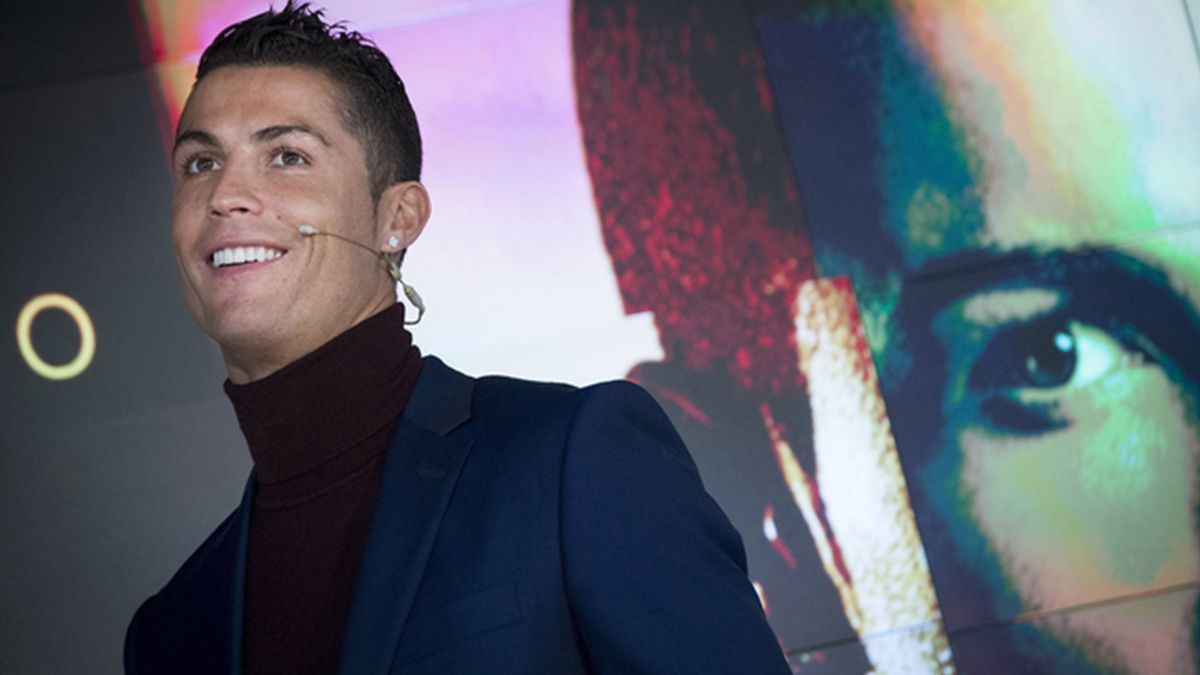 Cristiano: "Mi gol soñado sería regateando a los once rivales"