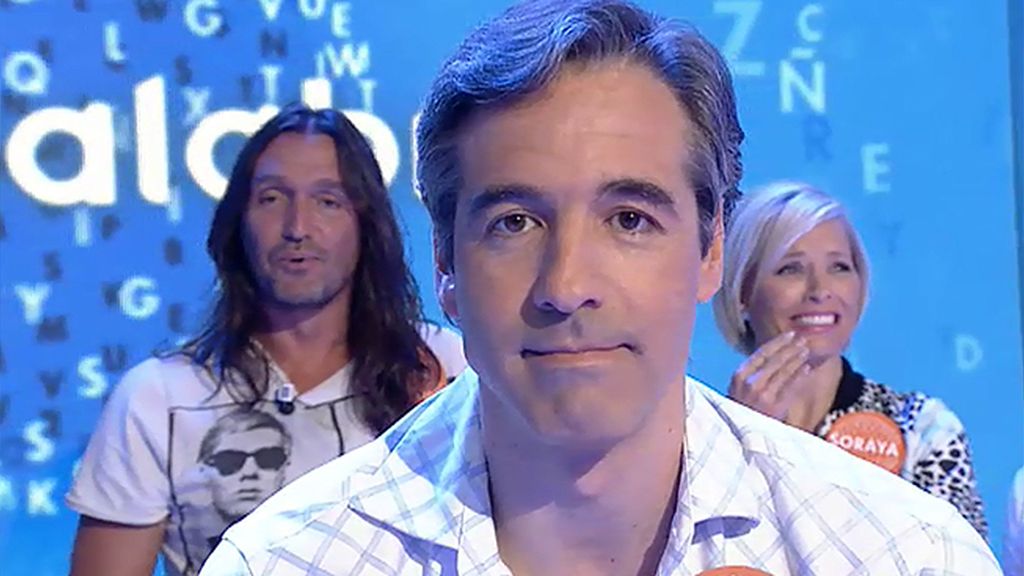 El concursante improvisa una canción de celebración