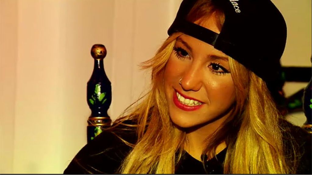 Steisy: “No venía con intención de darle un beso, ha sido la fiebre sevillana”