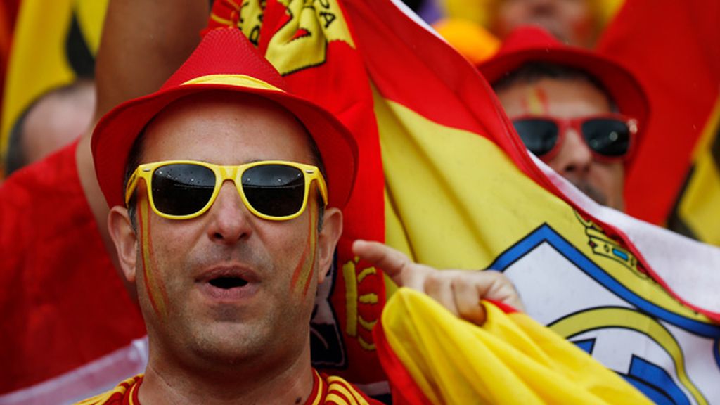 La afición de La Roja toma la grada de Toulouse