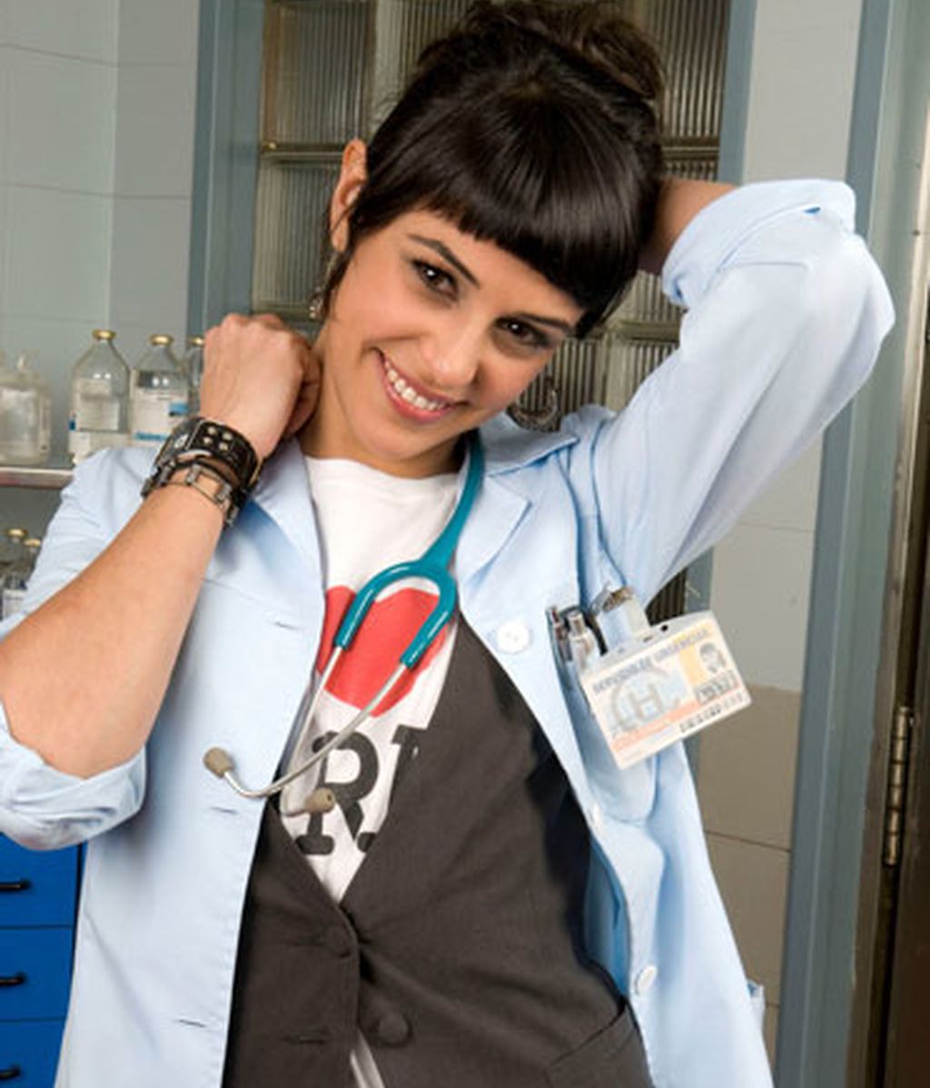 La actriz Sara Casasnovas agredida con una ballesta