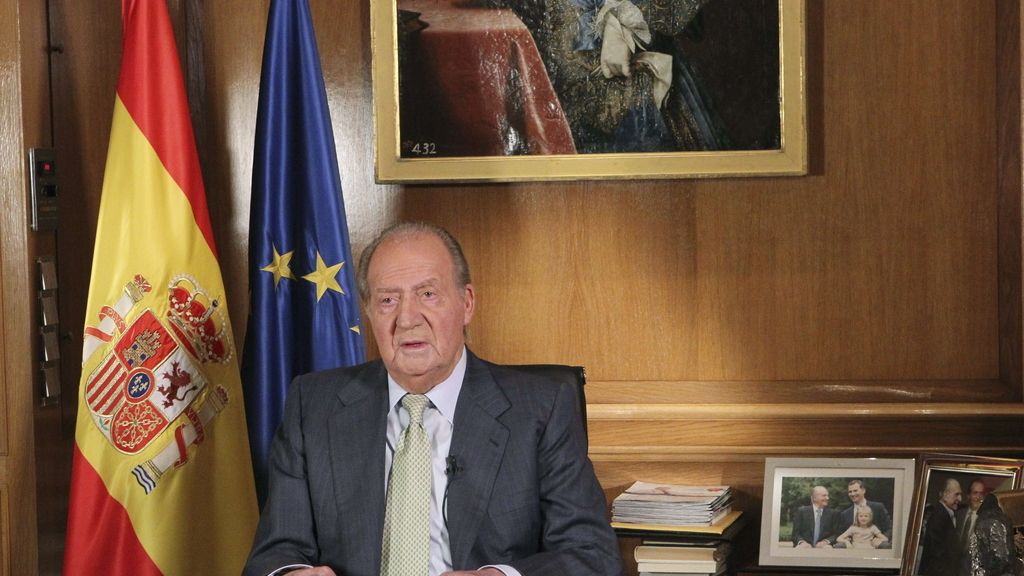 El Rey Juan Carlos renuncia al trono