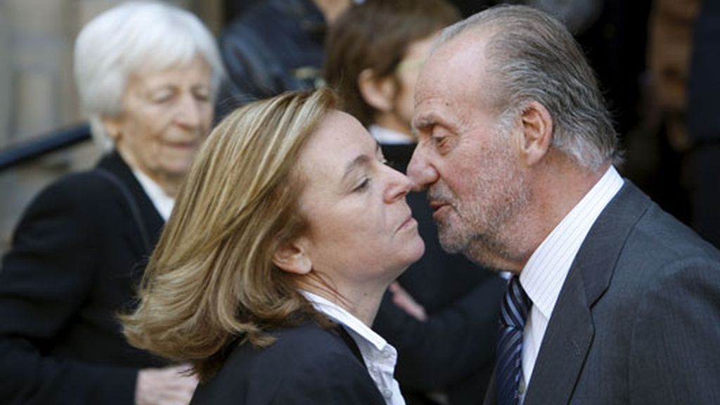 el rey con la familia luca de tena